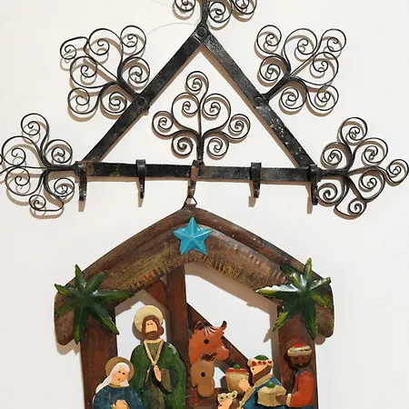 Virgen De Alfileritos