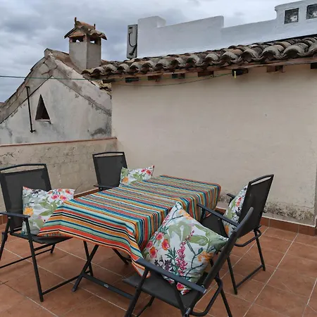 Virgen De Alfileritos *