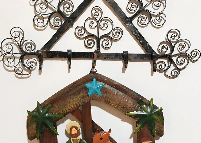 Virgen De Alfileritos