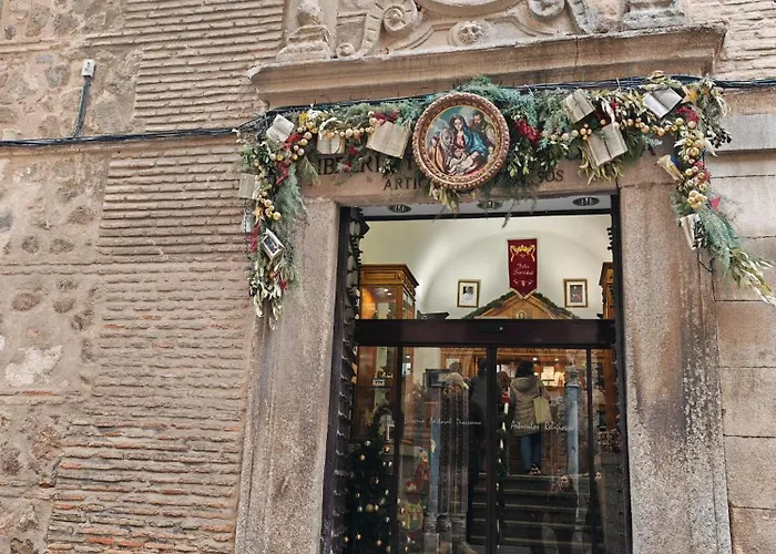 Virgen De Alfileritos *